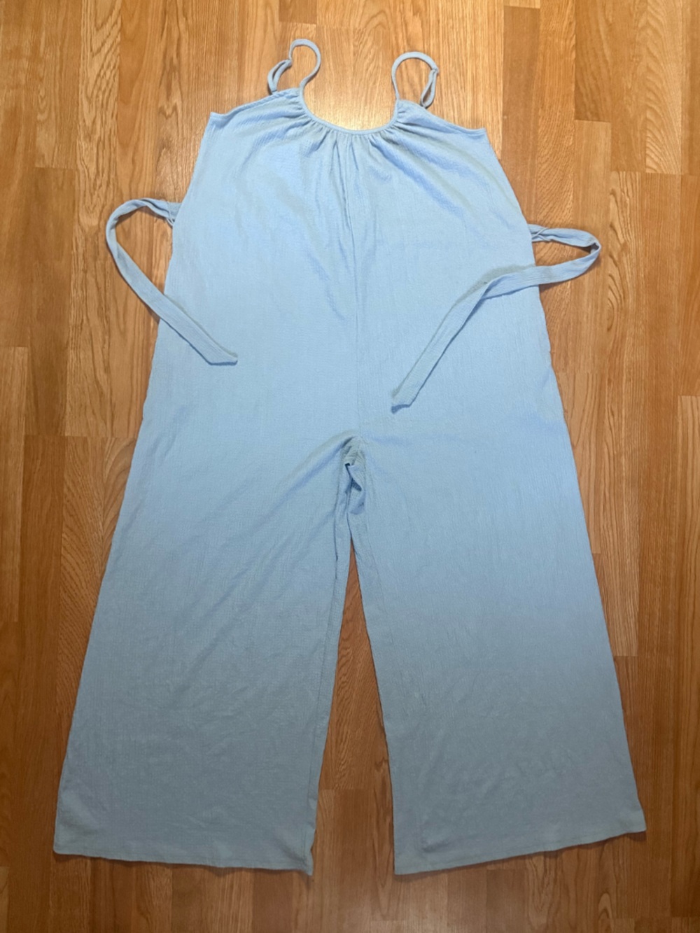 H&M Light Blue Wide-Cut Creped Jersey Jumpsuit with Tie Belt Size Medium - Picture 4 of 9
